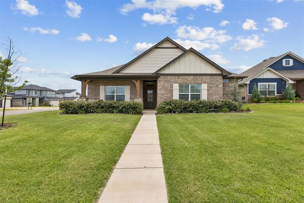Front exterior — 6140 Dale Avenue, Edmond, OK 73034