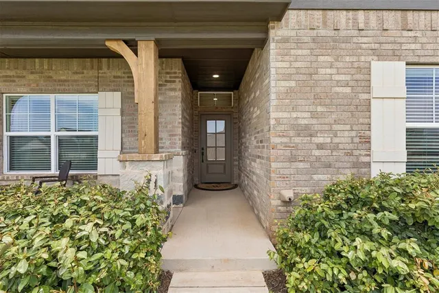 Photo 2 — 6140 Dale Avenue, Edmond, OK 73034