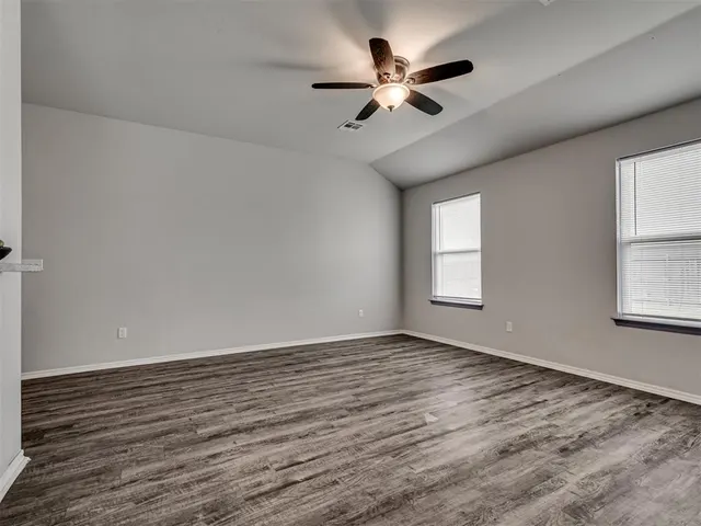 Photo 7 — 2009 Bosc Drive, Newcastle, OK 73065