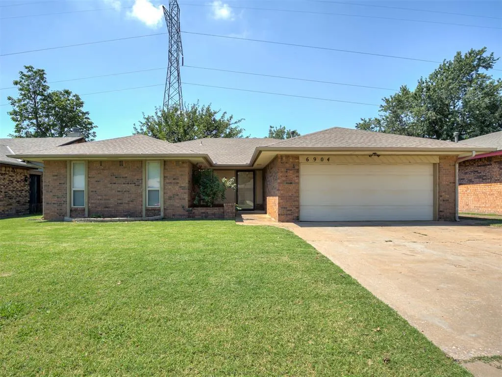 Photo 2 — 6904 Elk Canyon Road, Oklahoma City, OK 73162
