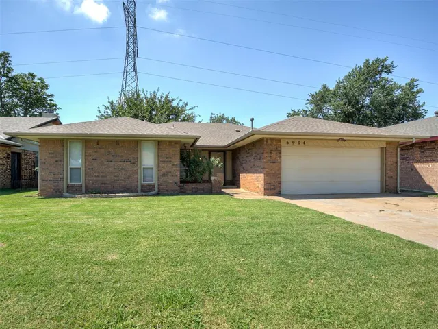 Photo 3 — 6904 Elk Canyon Road, Oklahoma City, OK 73162