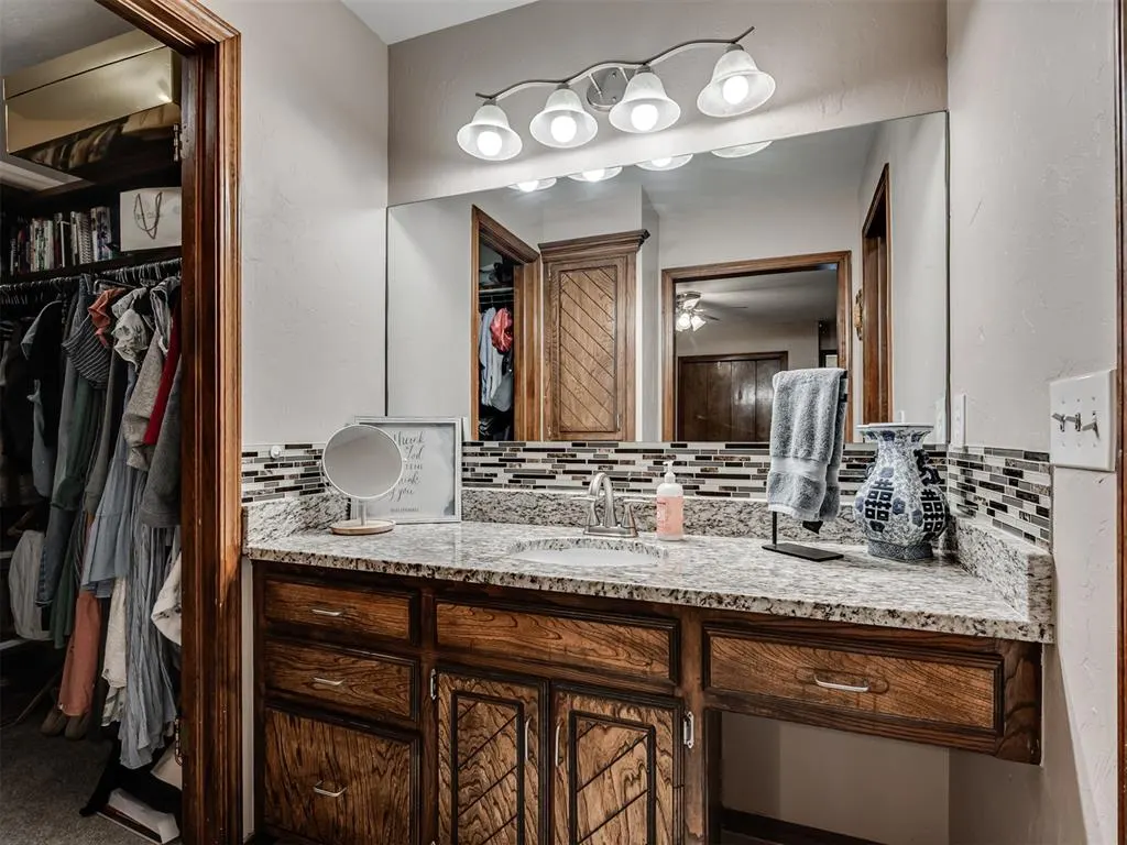 Photo 17 — 6904 Elk Canyon Road, Oklahoma City, OK 73162