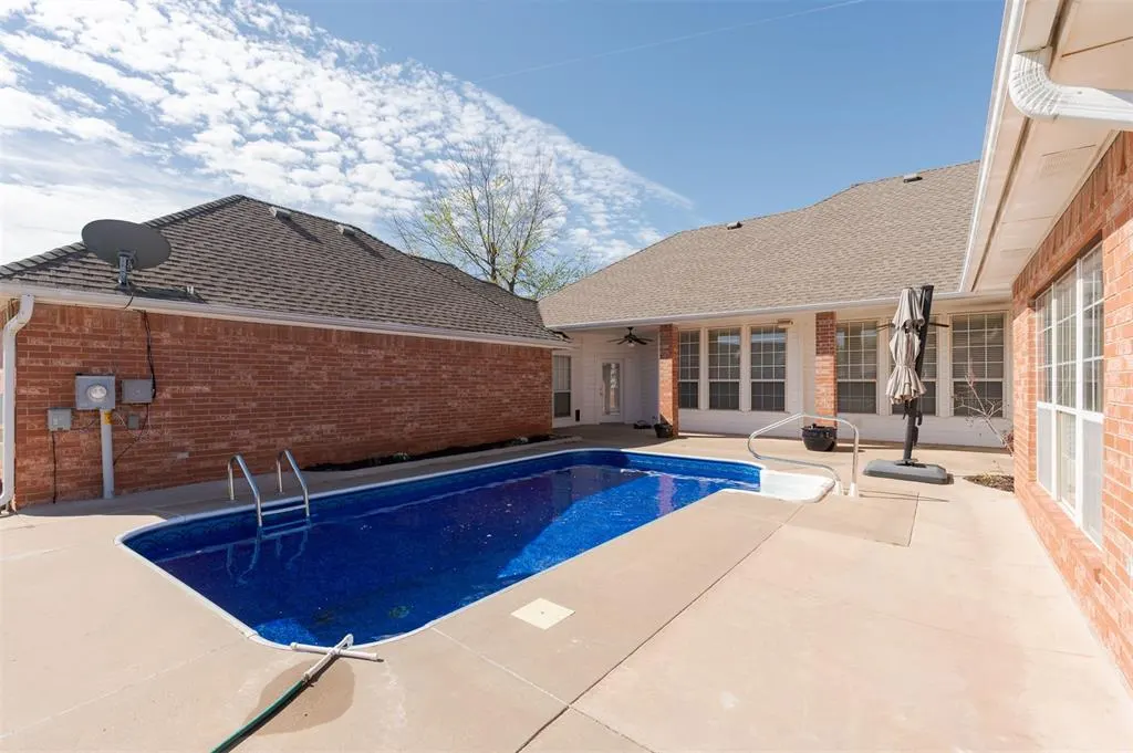 Photo 10 — 12700 Sutton Hill Road, Oklahoma City, OK 73142