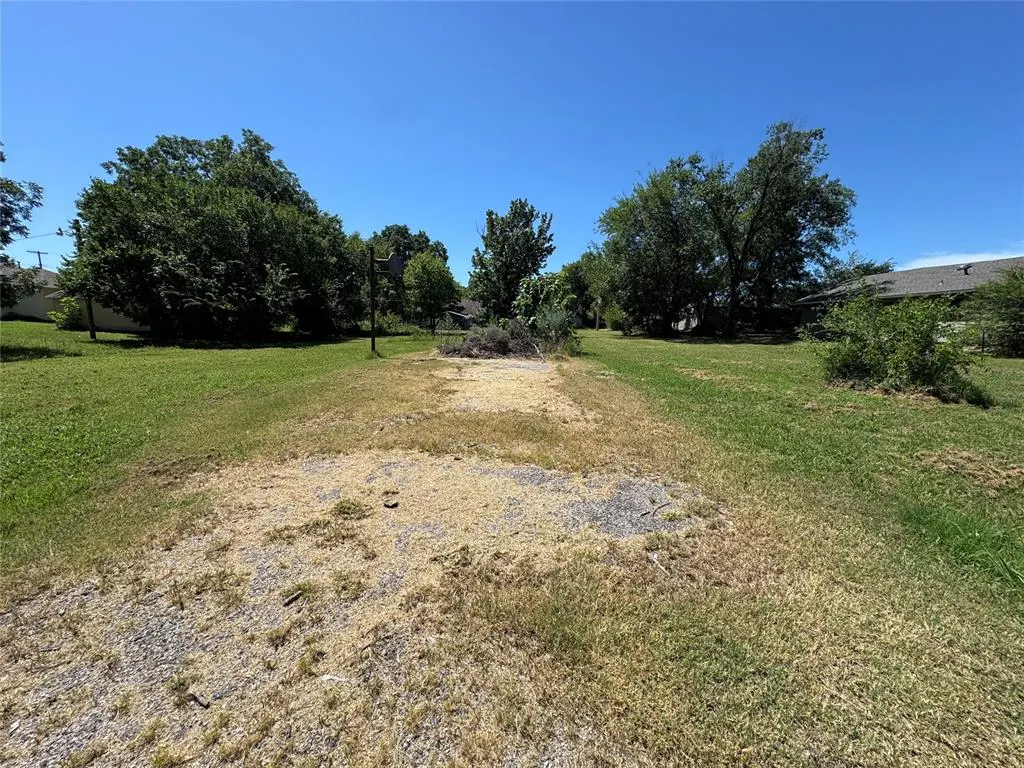 Photo 2 — 620 W 6th Street, Stroud, OK 74079