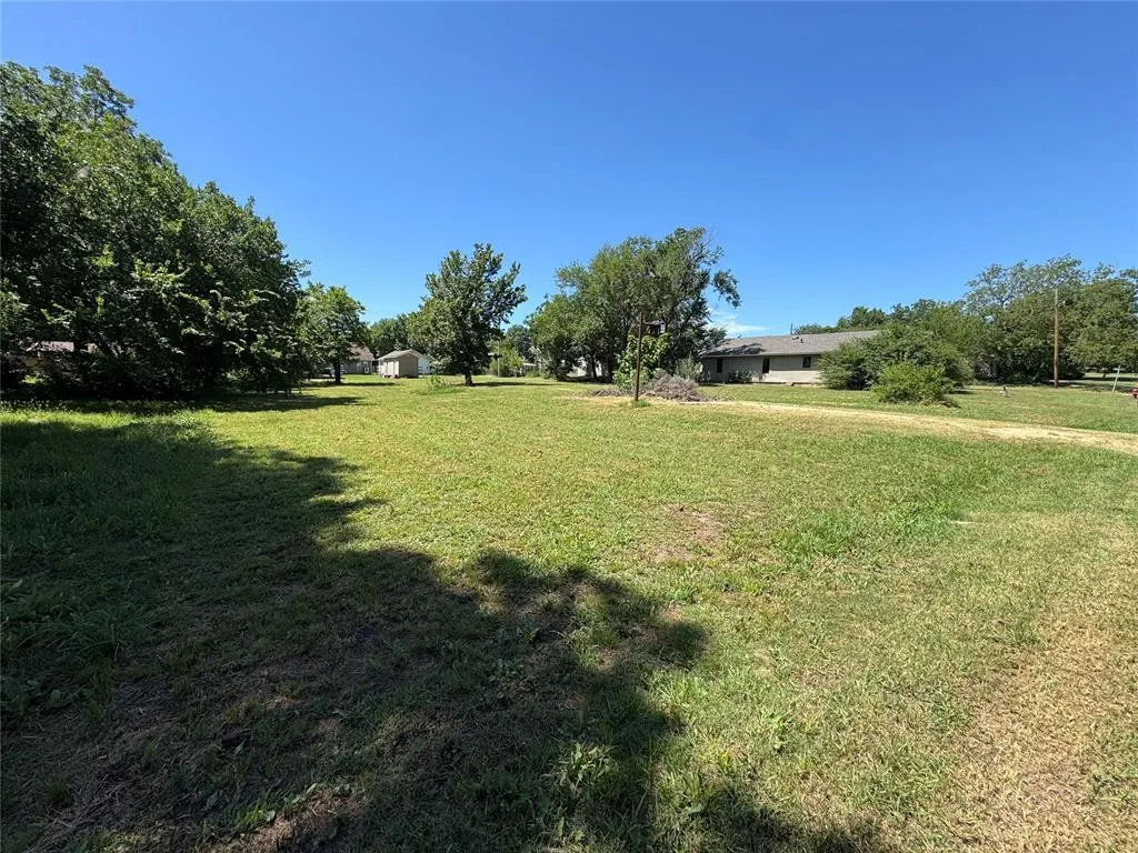 Photo 6 — 620 W 6th Street, Stroud, OK 74079