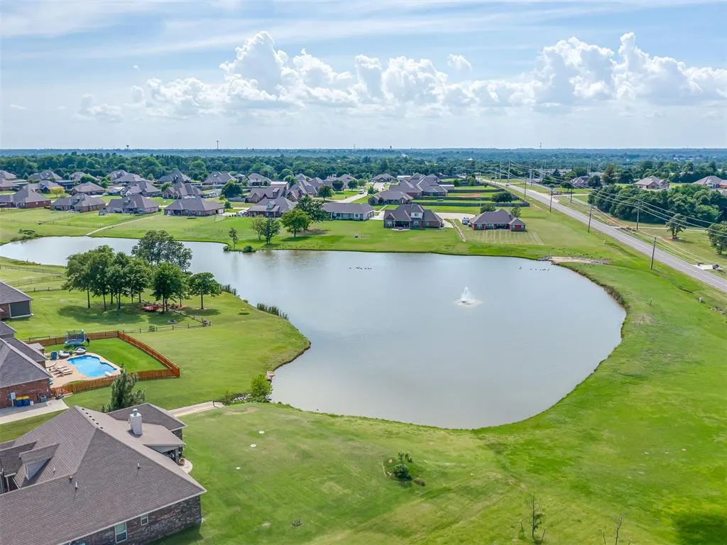 Photo 47 — 935 Silver Chase Drive, Choctaw, OK 73020