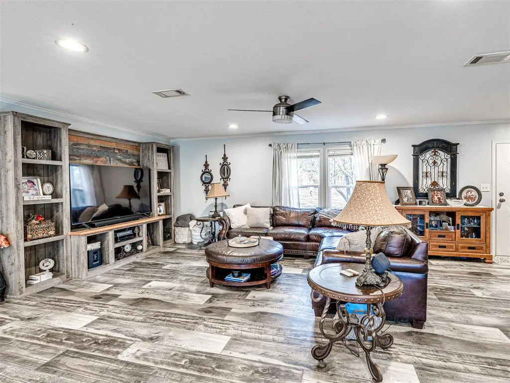 Photo 11 — 1916 SE 138th Avenue, Norman, OK 73026