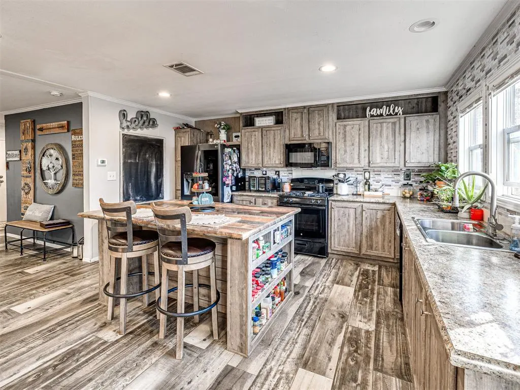 Photo 18 — 1916 SE 138th Avenue, Norman, OK 73026