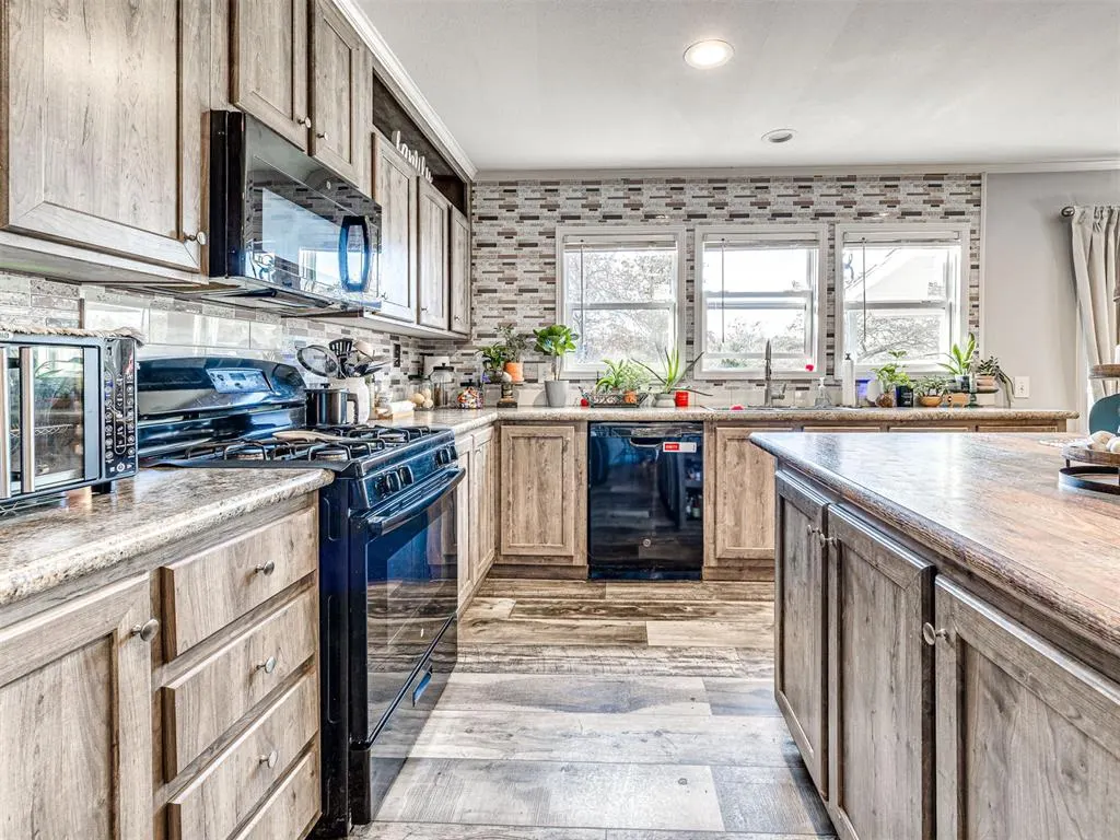Photo 20 — 1916 SE 138th Avenue, Norman, OK 73026