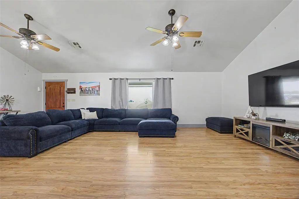Photo 9 — 7576 E Maguire Road, Noble, OK 73068