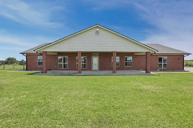 Photo 2 — 2560 Tori Lane, Newcastle, OK 73065