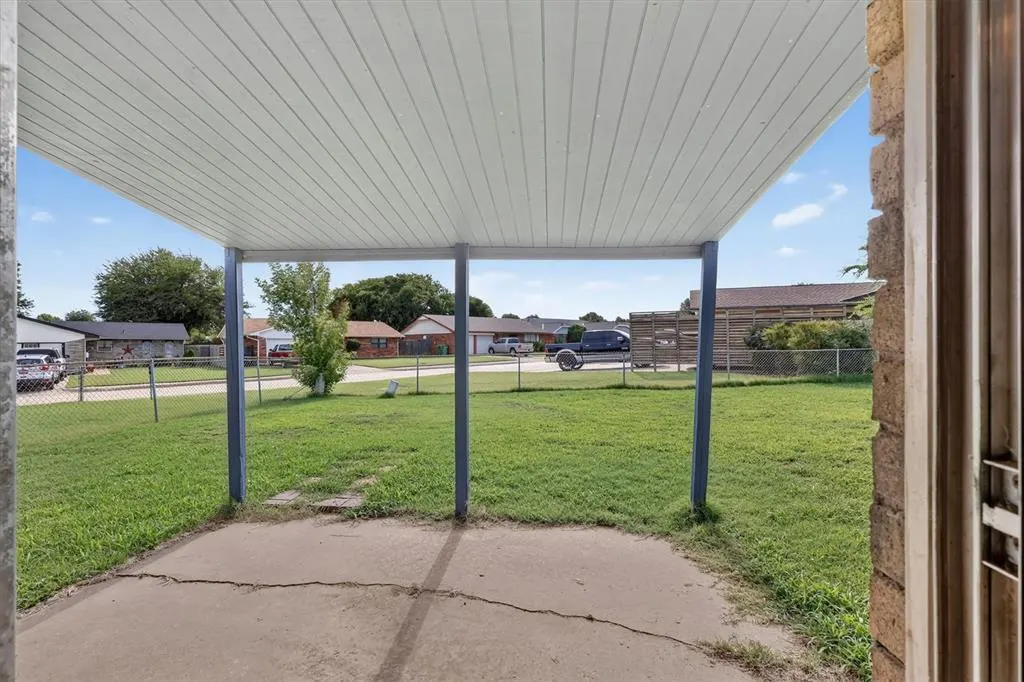 Photo 28 — 811 Ridgeway Drive, Yukon, OK 73099