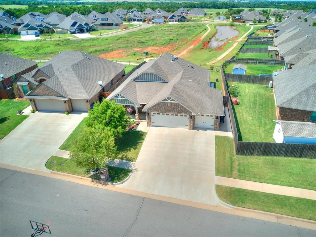 Photo 4 — 13321 Outdoor Living Drive, Piedmont, OK 73078