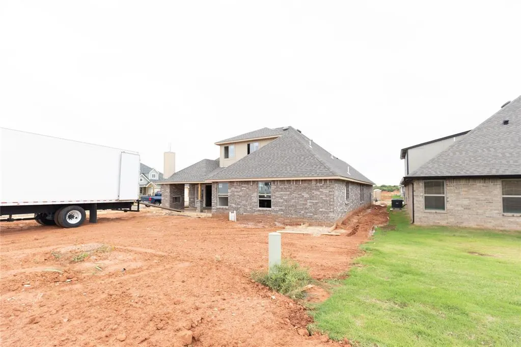 Photo 21 — 12501 SW 31st Street, Yukon, OK 73099