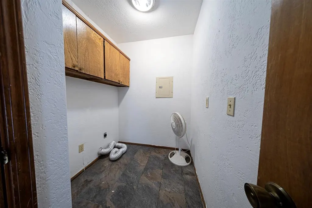 Photo 7 — 1113 Swan Lake Road, Edmond, OK 73003