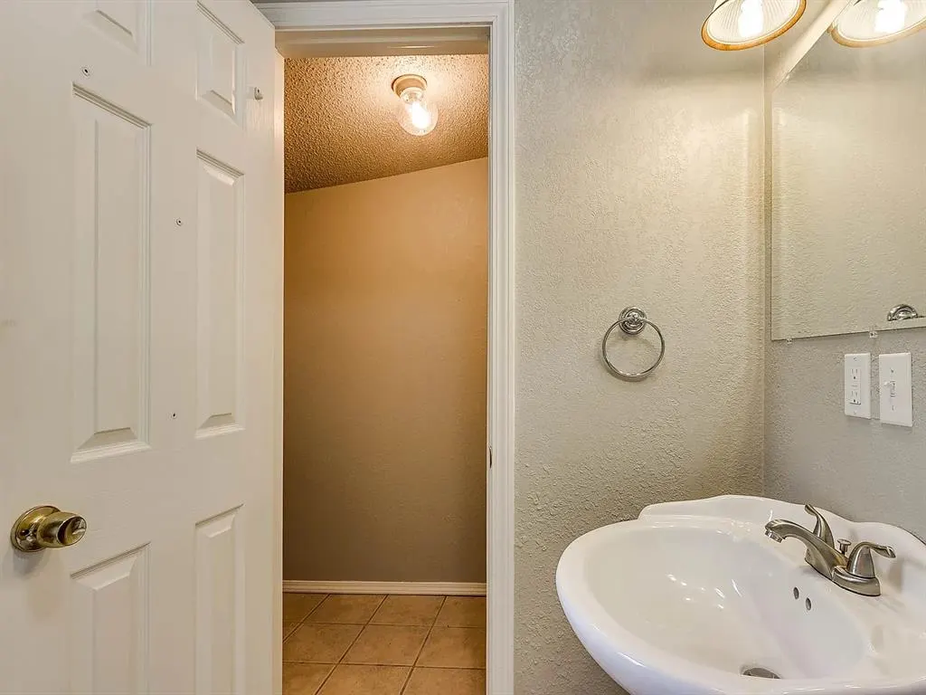 Photo 24 — 1300 San Fidel Lane, Edmond, OK 73003