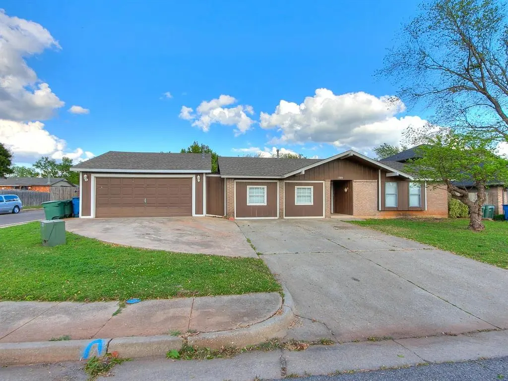 Photo 35 — 1300 San Fidel Lane, Edmond, OK 73003