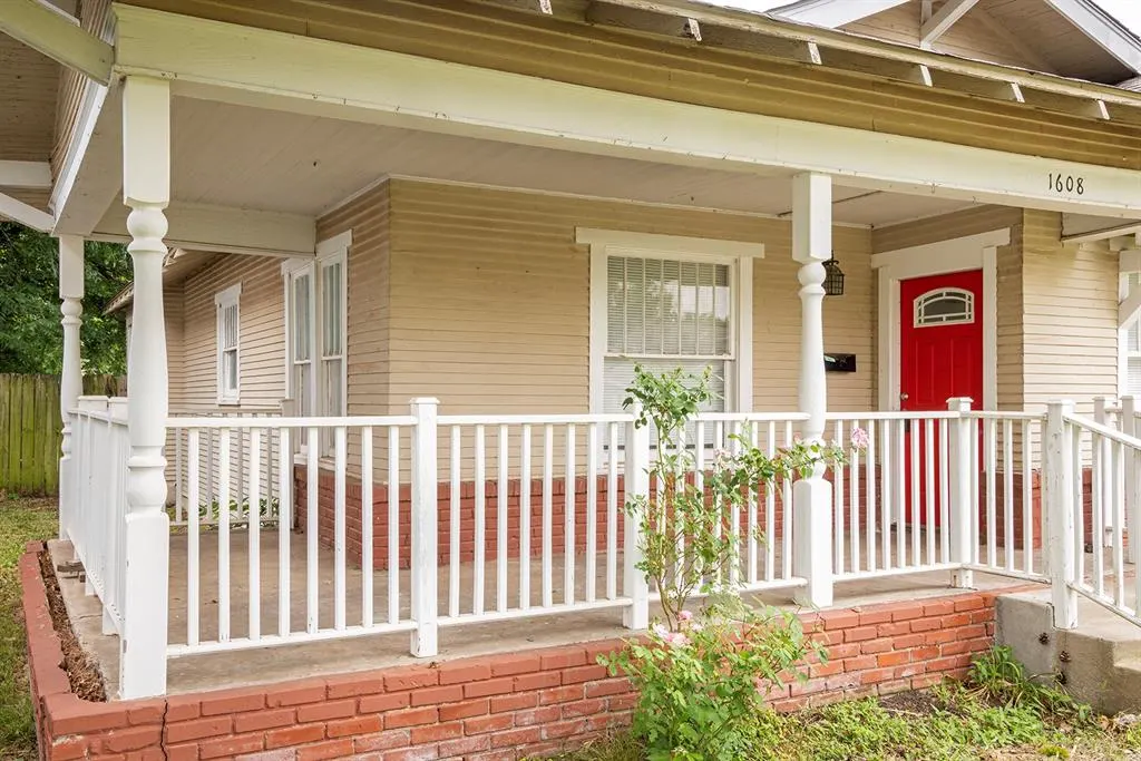 Photo 2 — 1608 NW 33rd Street, Oklahoma City, OK 73118
