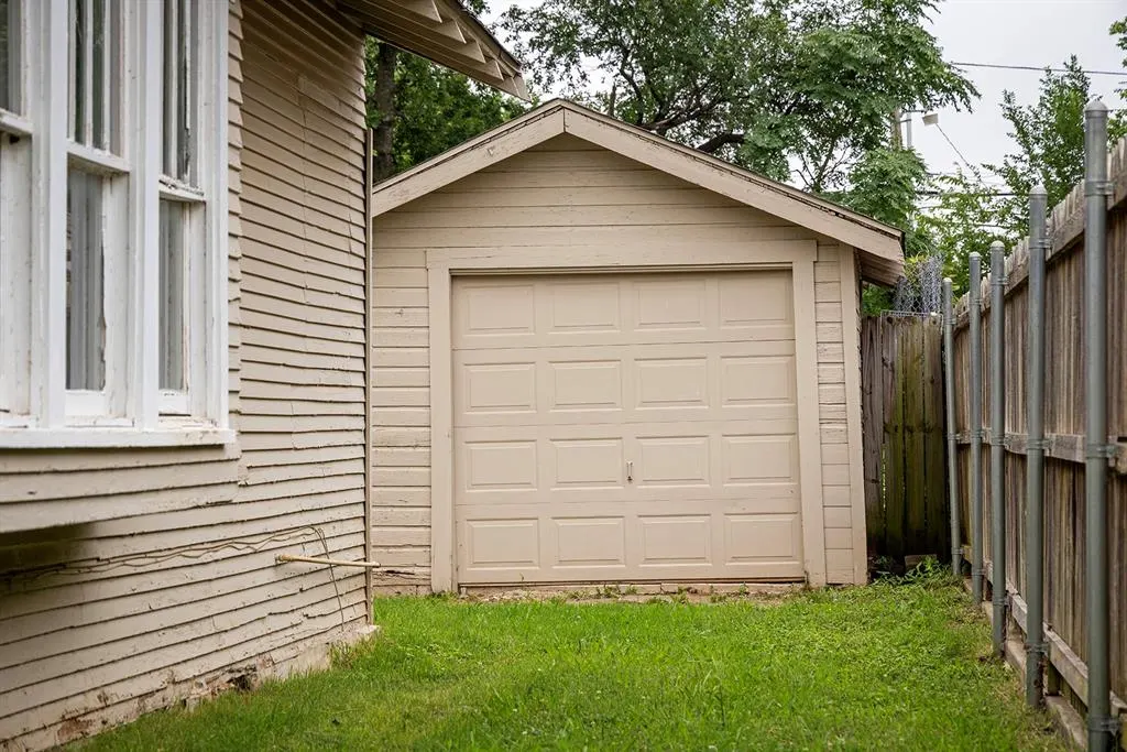 Photo 13 — 1608 NW 33rd Street, Oklahoma City, OK 73118