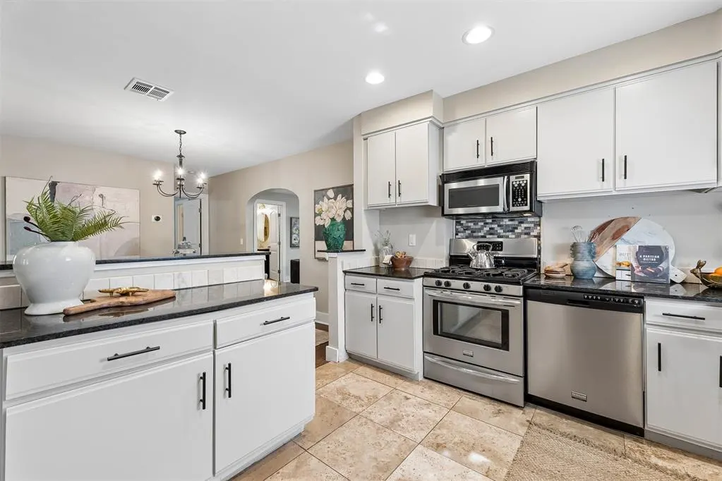 Photo 23 — 1615 NW 42nd Place, Oklahoma City, OK 73118
