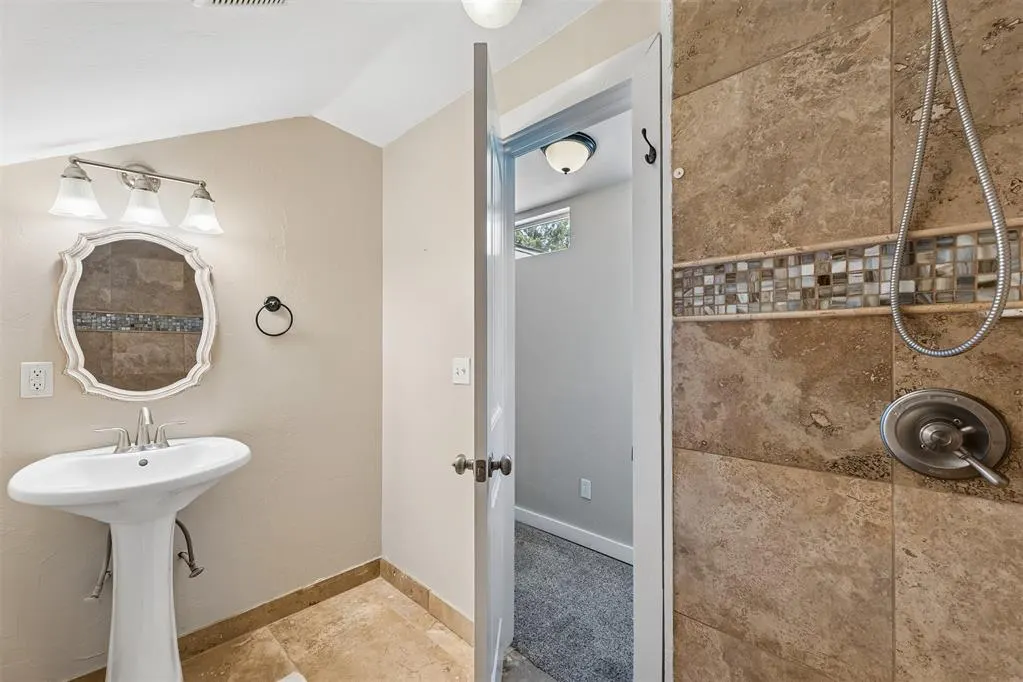 Photo 34 — 1615 NW 42nd Place, Oklahoma City, OK 73118