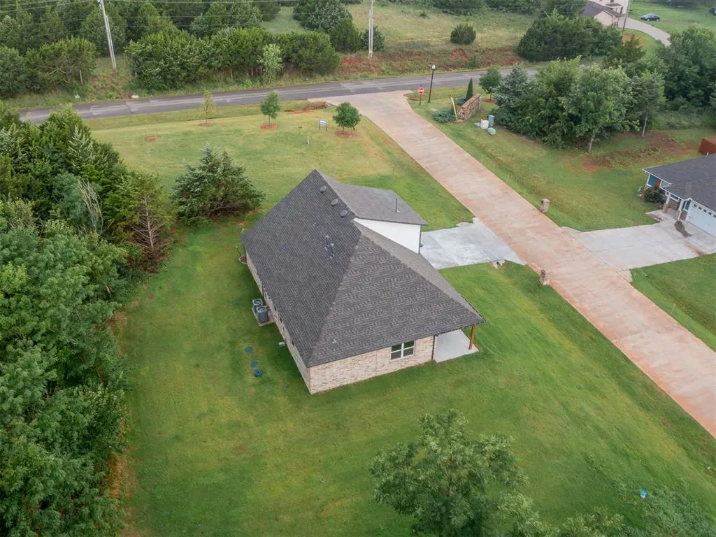 Photo 44 — 9881 Livingston Road, Edmond, OK 73025