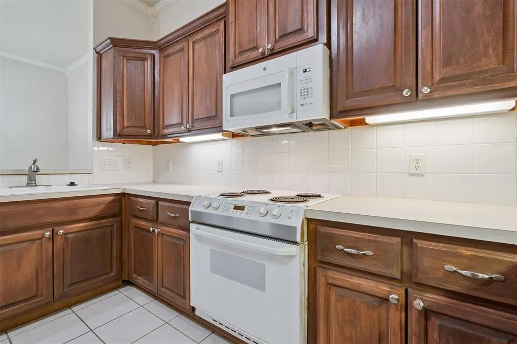 Photo 17 — 25 Red Admiral Way, Edmond, OK 73013