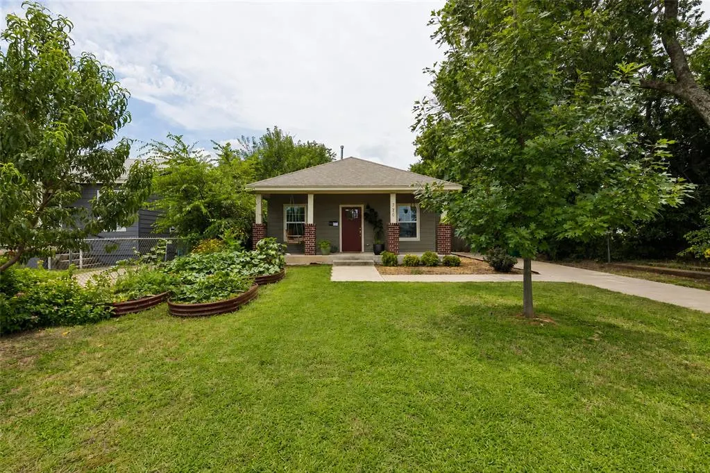 Photo 2 — 720 NE 30th Street, Oklahoma City, OK 73105