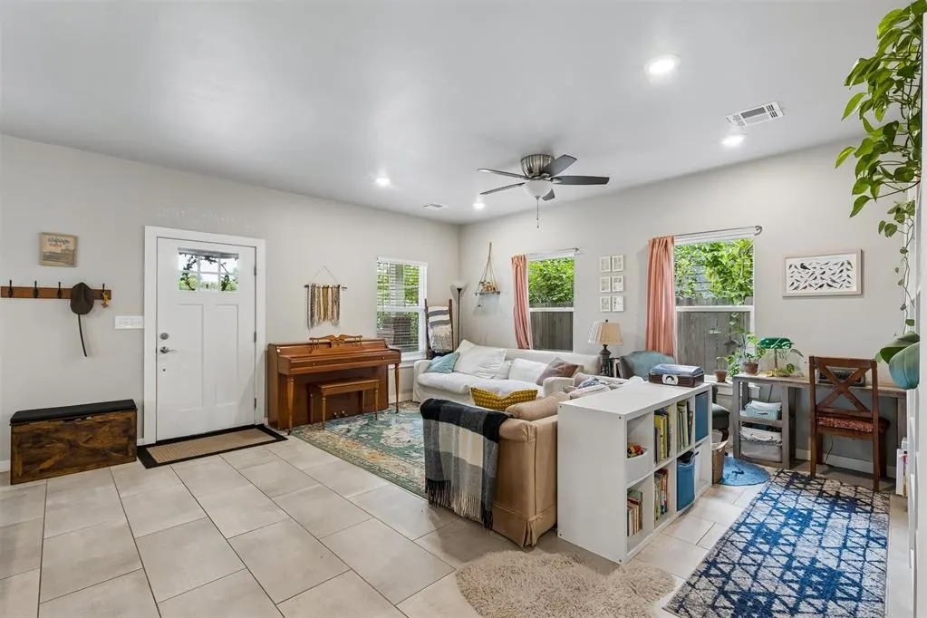 Photo 5 — 720 NE 30th Street, Oklahoma City, OK 73105