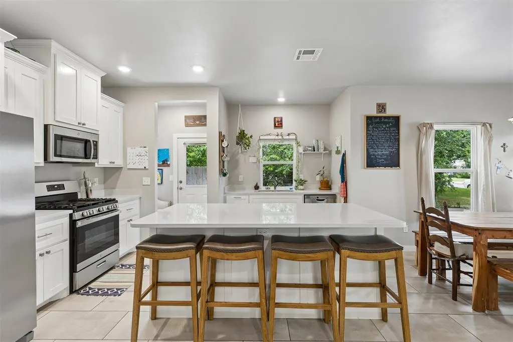 Photo 12 — 720 NE 30th Street, Oklahoma City, OK 73105