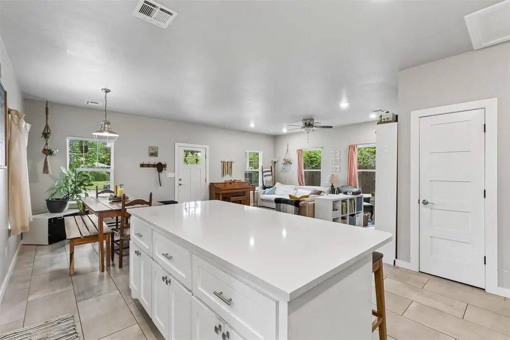Photo 13 — 720 NE 30th Street, Oklahoma City, OK 73105