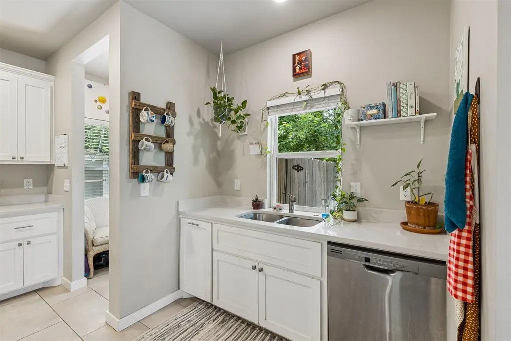 Photo 16 — 720 NE 30th Street, Oklahoma City, OK 73105