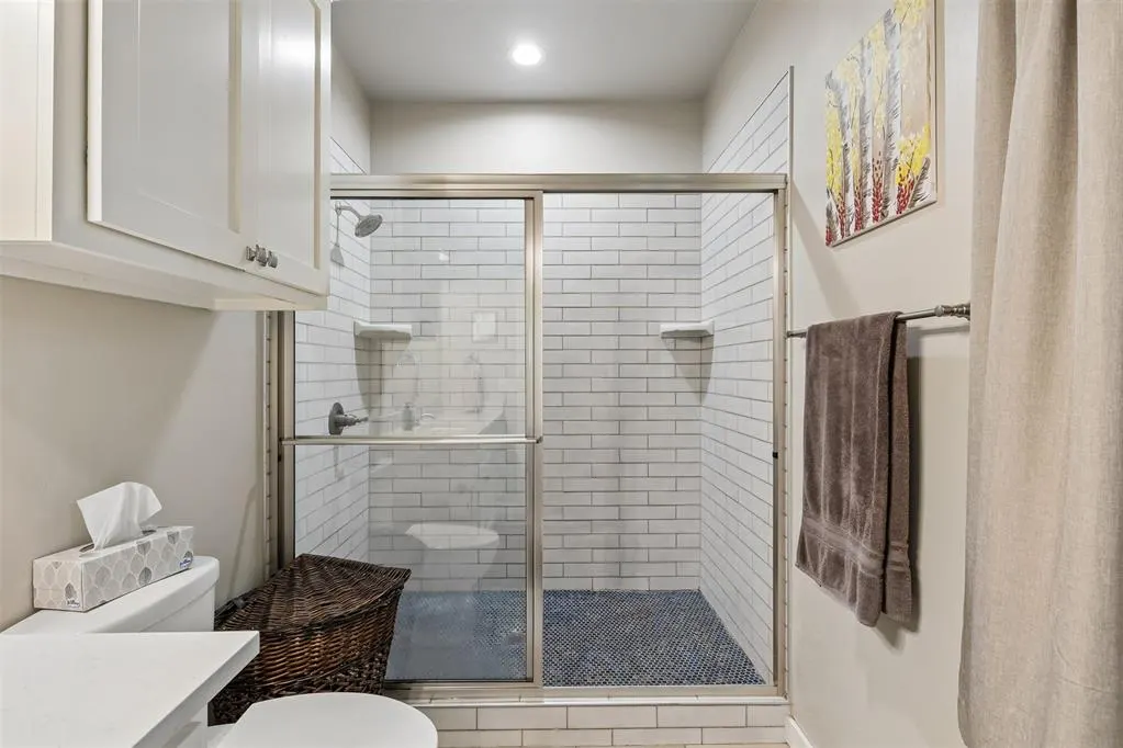 Photo 22 — 720 NE 30th Street, Oklahoma City, OK 73105