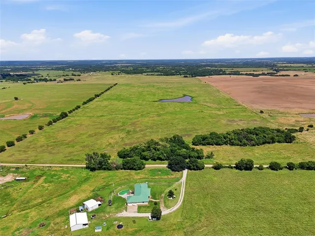 Photo 3 — S 33800 Road, Morrison, OK 73061