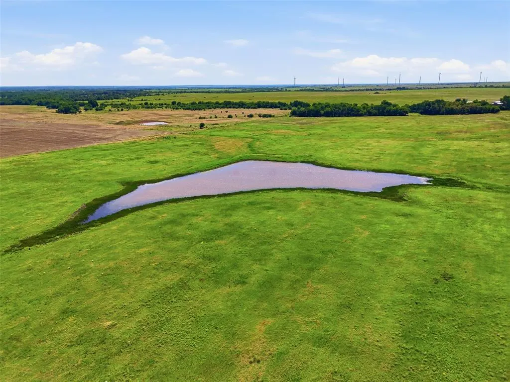 Photo 13 — S 33800 Road, Morrison, OK 73061