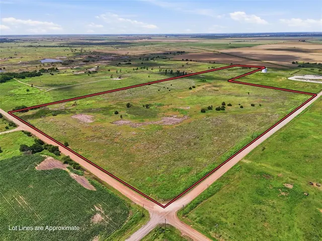 Photo 2 — E County Line Road, Tonkawa, OK 74653