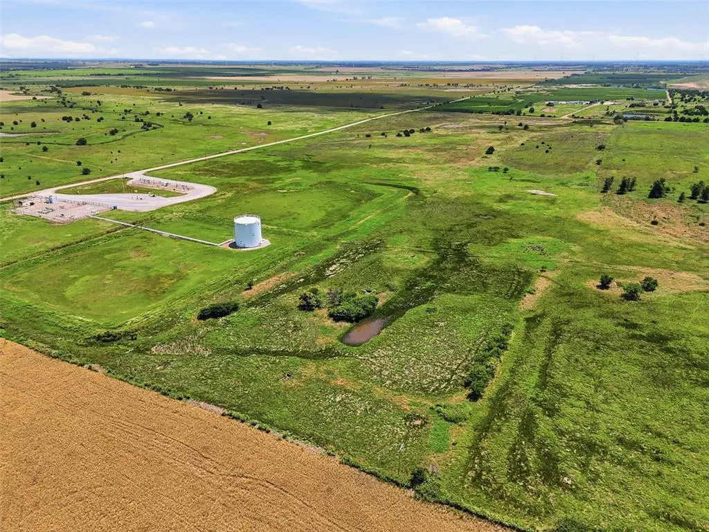Photo 6 — E County Line Road, Tonkawa, OK 74653