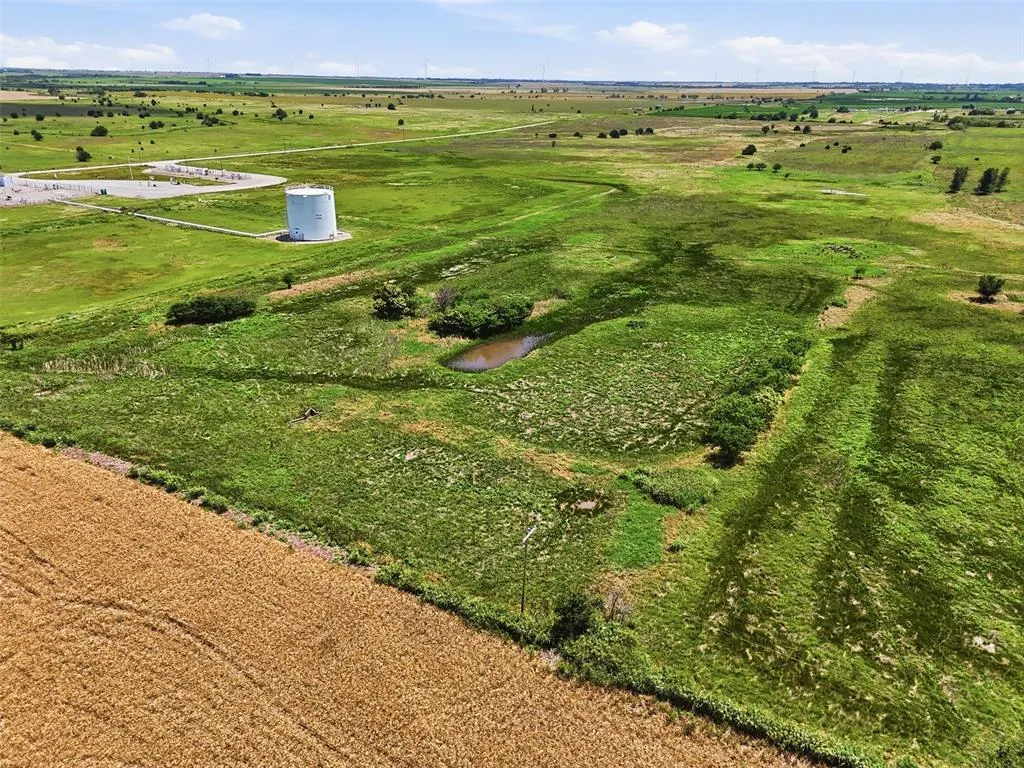 Photo 11 — E County Line Road, Tonkawa, OK 74653