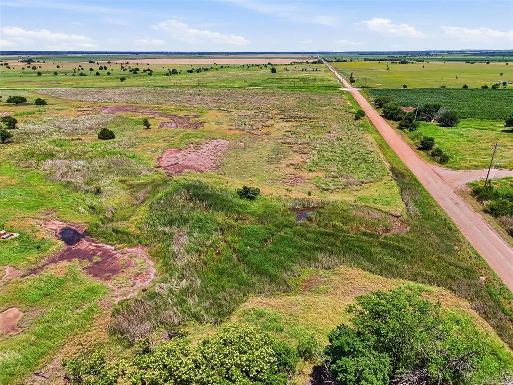 Photo 18 — E County Line Road, Tonkawa, OK 74653