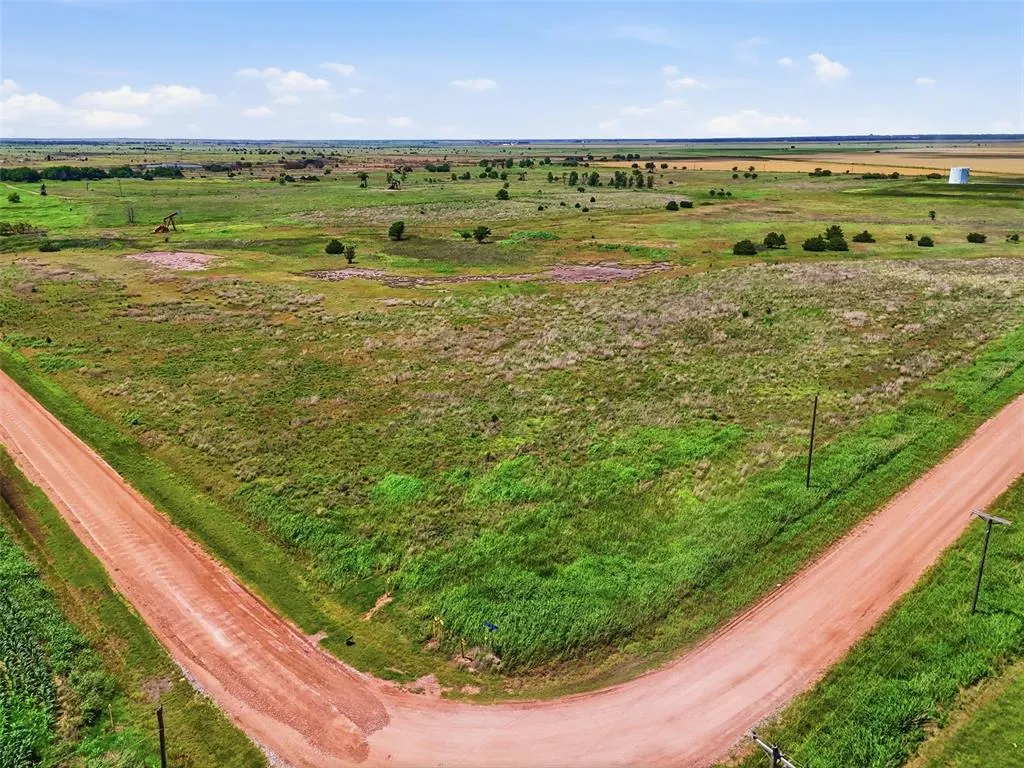 Photo 22 — E County Line Road, Tonkawa, OK 74653