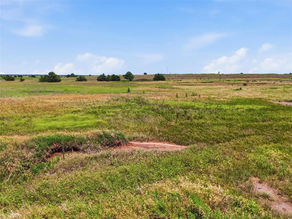 Photo 25 — E County Line Road, Tonkawa, OK 74653