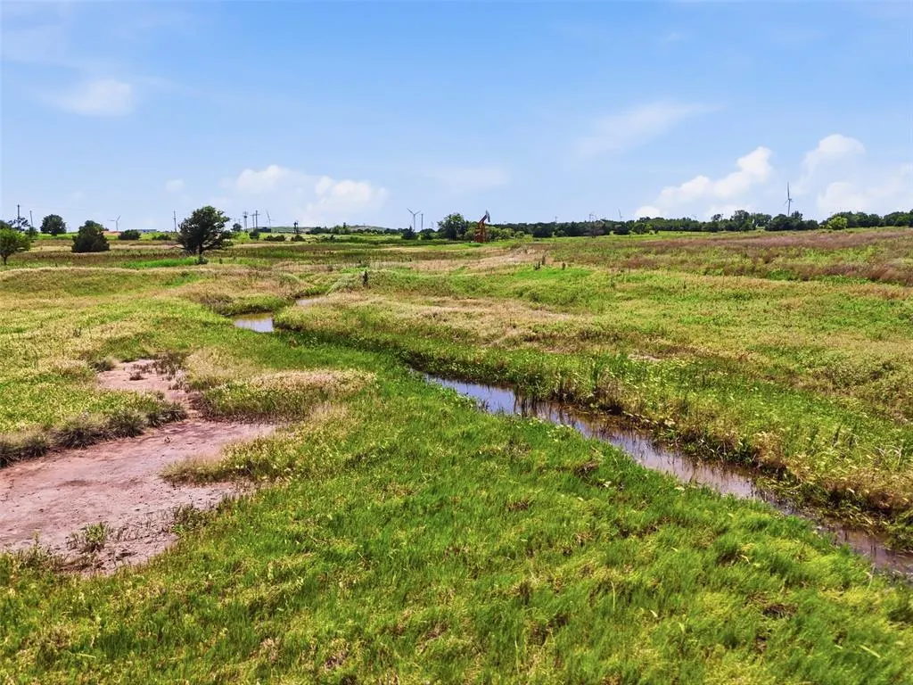 Photo 26 — E County Line Road, Tonkawa, OK 74653