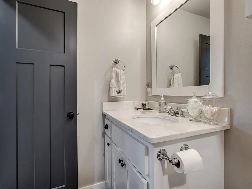 Photo 20 — 402 S Van Buren Avenue, Blanchard, OK 73010