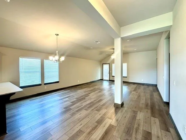 Photo 7 — 12900 NW 4th Street, Yukon, OK 73099