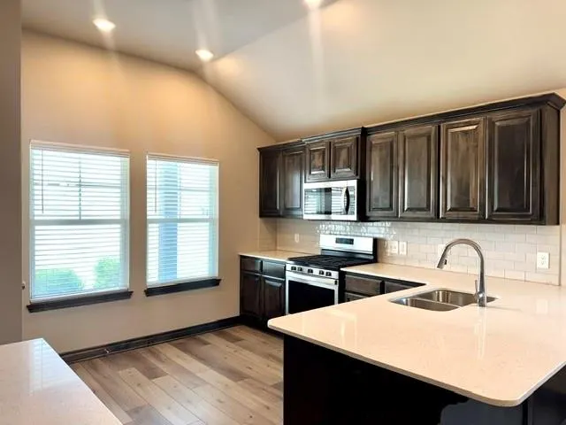Photo 8 — 12900 NW 4th Street, Yukon, OK 73099