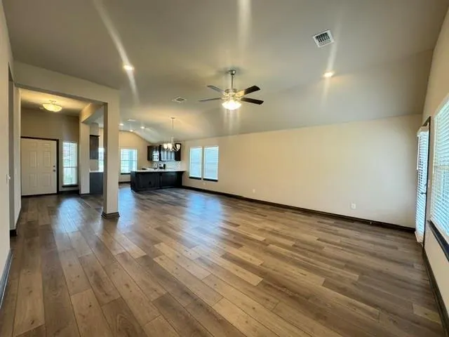 Photo 14 — 12900 NW 4th Street, Yukon, OK 73099