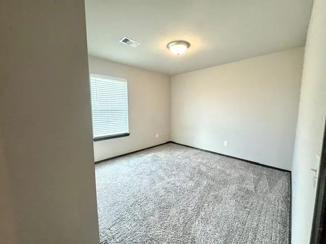 Photo 32 — 12900 NW 4th Street, Yukon, OK 73099