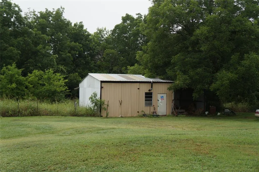 Photo 9 — 11681 Signal Hill Avenue, Byars, OK 74831