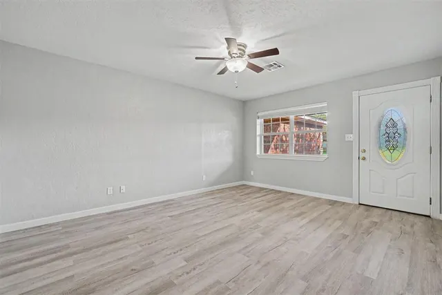 Photo 5 — 132 Florence Drive, Cordell, OK 73632
