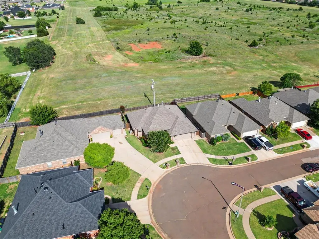 Photo 35 — 17036 Hardwood Place, Edmond, OK 73012